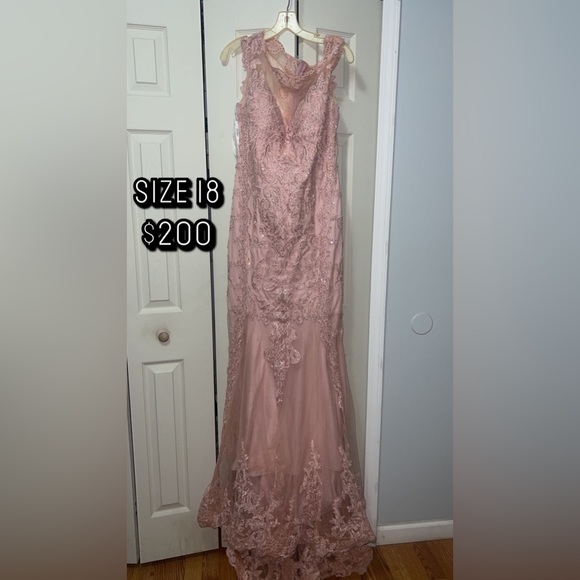 Dress for sale - Picture 1 of 1